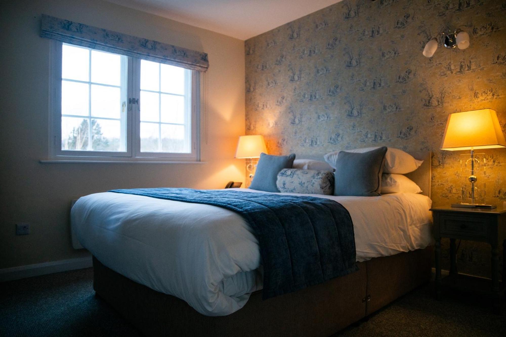 Three Salmons Hotel アースク エクステリア 写真