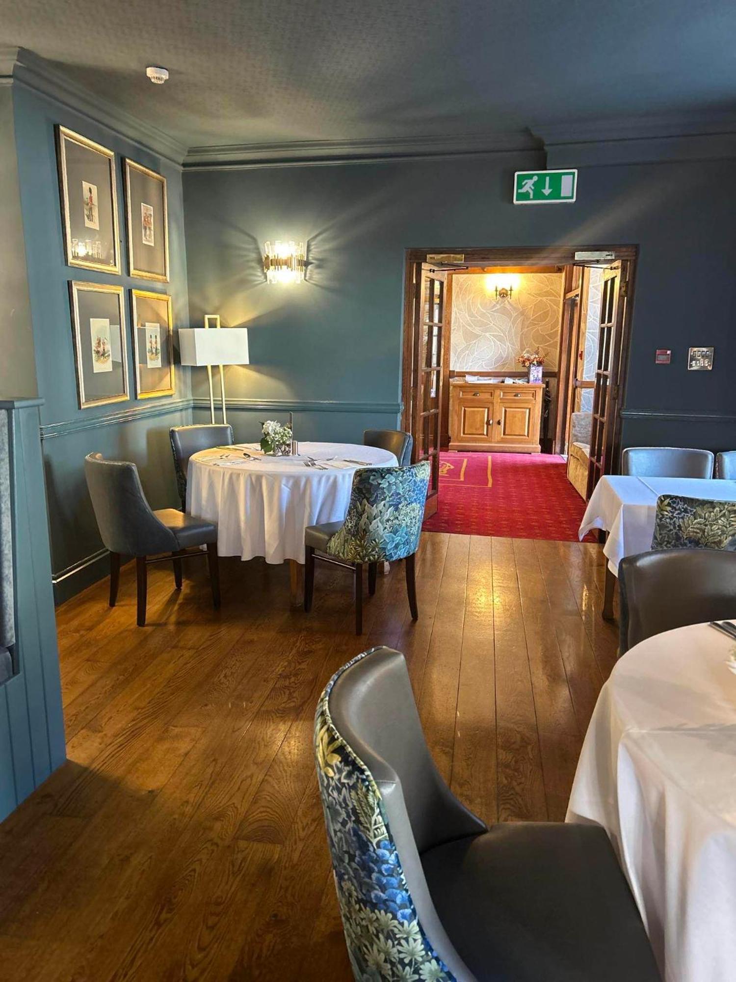 Three Salmons Hotel アースク エクステリア 写真